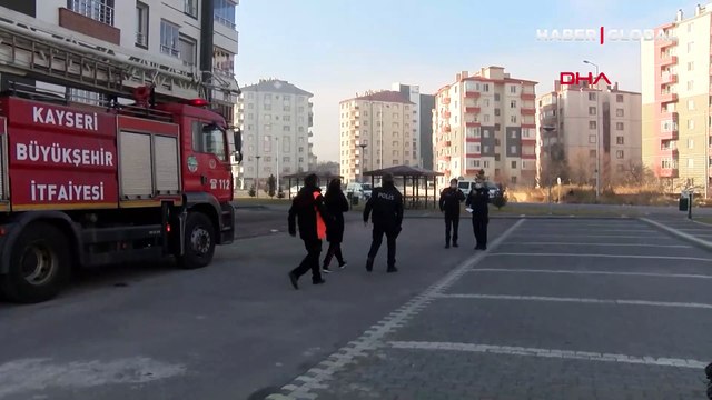 Kocasının eve kilitlediği kadını itfaiye ve polis kurtardı