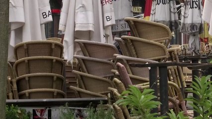 확산세 못 따라가는 백신 접종...봉쇄 강화한 독일 / YTN