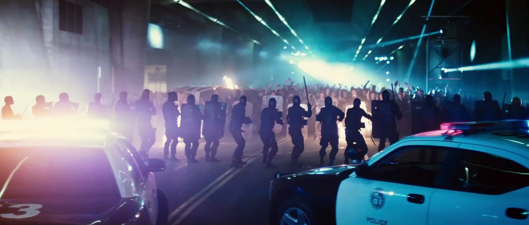 Entourage - Official Teaser Trailer [HD]
