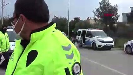 Kısıtlamada drift yaparken yakalandı, 'Yapmadım, ispatlayın' diye polisle tartıştı