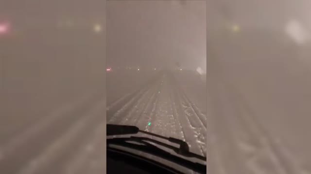 El temporal obliga a desviar al Prat los vuelos que debían aterrizar en Barajas