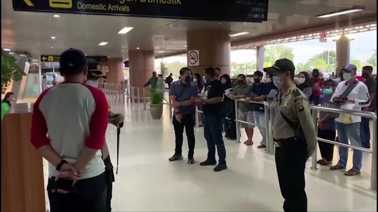 تحطم طائرة ركاب إندونيسية كانت تقل 62 راكبا بعيد إقلاعها من مطار العاصمة جاكرتا