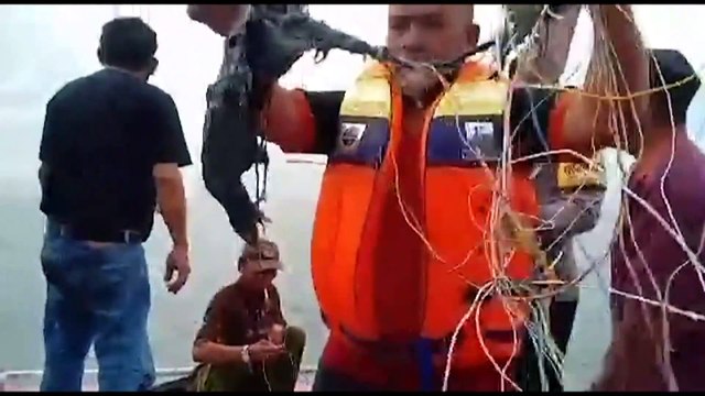 Авиакатастрофа в Индонезии: нашли предполагаемые обломки Boeing 737