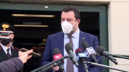 Italia | Salvini acusado de "secuestro" y "abandono del deber" por su bloqueo a la ONG Open Arms