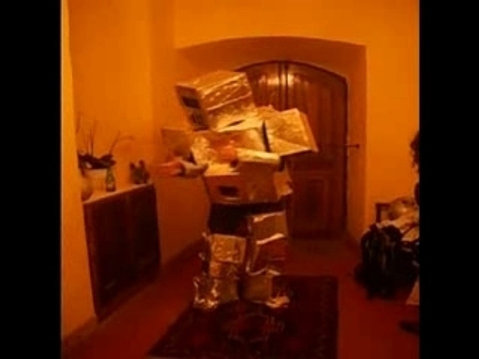 Greg le robot tecktonik