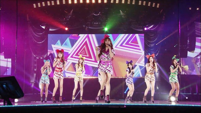 Girls' Generation Gee Live At Tokyo Dome 2015