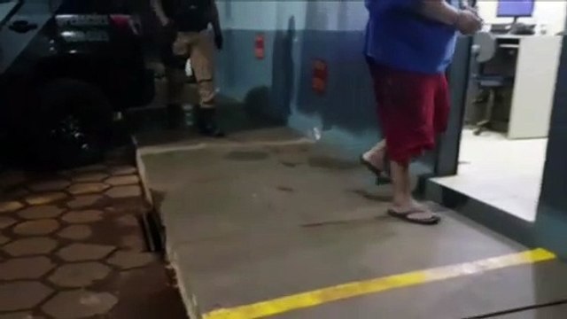 Homem com mandado julgado por tráfico de drogas é preso pelo Choque em Santa Tereza do Oeste