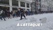 Des batailles de boule de neige géantes éclatent en plein Madrid