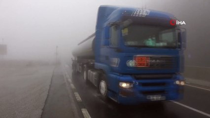 Bolu Dağı'nda Yoğun Sis ve Sağanak Etkili Oluyor