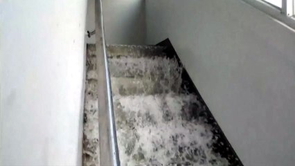 서울 답십리동 아파트 소화전 동파...주민 불편 / YTN