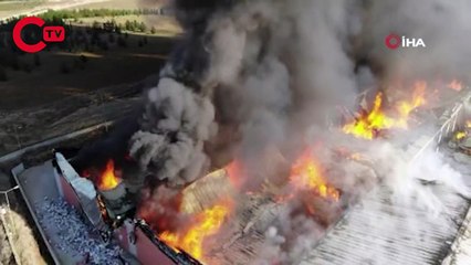 Üniversitenin deposunda yangın