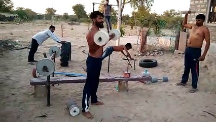 कबाड़ के जुगाड़ की जिम में जगा रहे देशसेवा का जज्बा