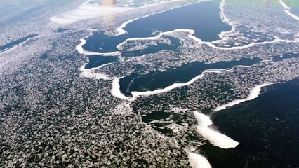 [날씨] 하늘에서 본 얼어붙은 한강...한파 내일 풀린다 / YTN