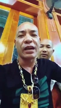 Vietnamese mafia threatens to shoot each other with French English translation