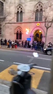 Dramáticas colas del hambre en España