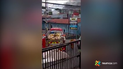 tn7-Una vez más laberintos de angostas calles entorpecen labor de bomberos-100121