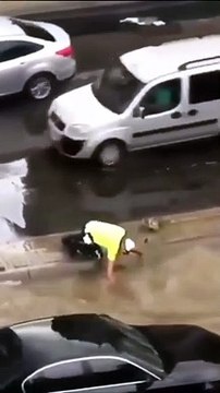 İBB’nin yapamadığını Türk Polisi yapıyor