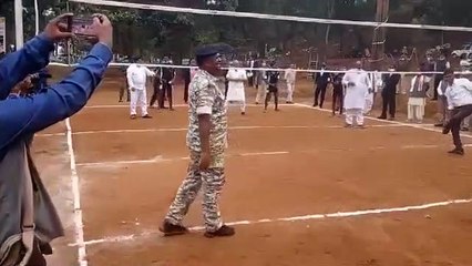 CM भूपेश और विक्रम मंडावी के बीच जमकर हुई भिड़ंत, वीडियो में देखिए किसने मारी बाजी