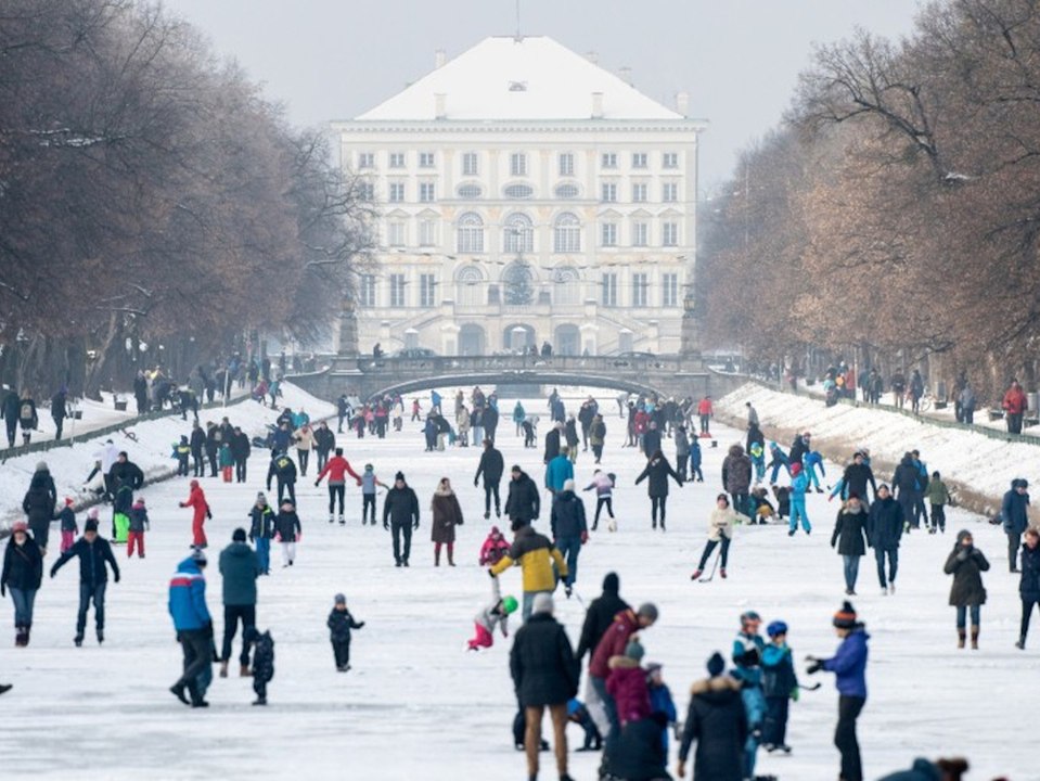 'Bestürzende Bilder': Münchner Polizei räumt überfüllten Kanal