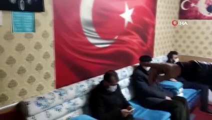 Kumar oynarken yakalanan 14 kişi yeminler etse de ceza yemekten kurtulamadı