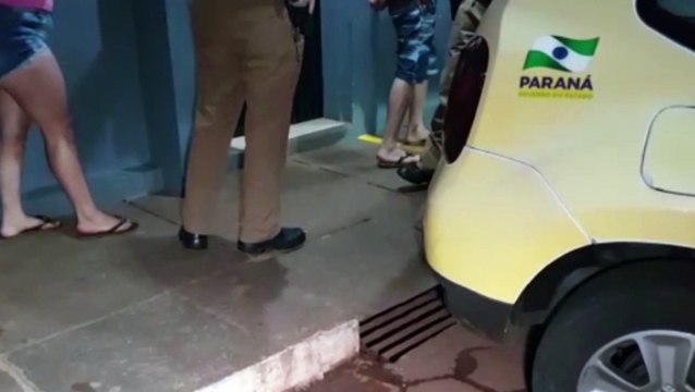 Jovem de 20 anos é agredida com socos pelo companheiro, que acaba detido pela PM