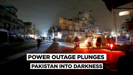 Pakistan Power Outage  Massive Breakdown Grips Major Cities in Darkness, Internet 'Collapses
