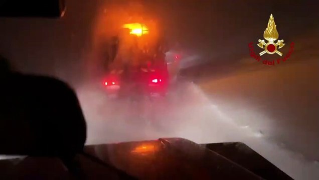Val di Ranco (PG) - Cinque persone bloccate tra la neve sul Monte Cucco (11.01.21)