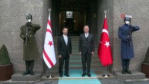 - Millî Savunma Bakanı Akar, KKTC Dışişleri Bakanı Ertuğruloğlu ile bir araya geldi.