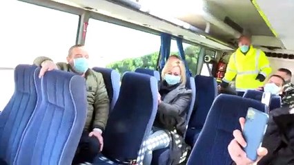 Passagers d'autocars : attachez la ceinture de survie ! (simulation)