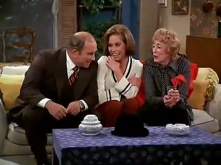 Mary Tyler Moore (S07E09) Lou Proposes