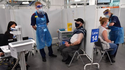 بريطانيا.. حملة تطعيمات مكثفة باللقاح المضاد لكورونا