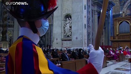 Le donne sull'altare della Chiesa cattolica. Non è sacerdozio, ma...
