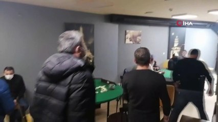 Kocaeli'de kısıtlamayı ihlal ederek kumar oynayan 12 kişiye ceza kesildi