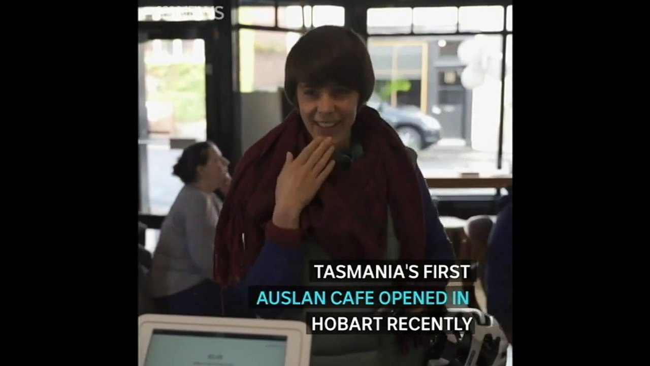 Tasmania's first Auslan cafe opens