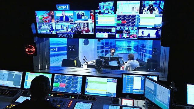 Twitter ne doit rien à ceux qui s'y expriment : la mise au point de Raphaël Enthoven