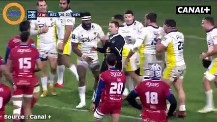 Il soulève l’arbitre pour fêter la victoire, il va vite déchanter...