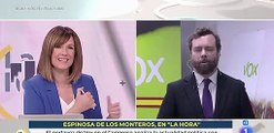 Mónica López, avergonzada, pliega velas ante Espinosa de los Monteros: 