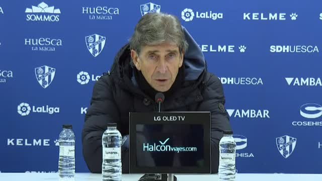 El Huesca destituye a Míchel Sánchez tras la derrota frente al Betis