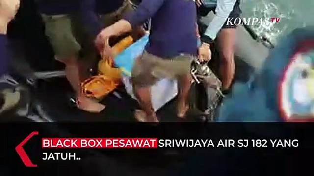 Momen Evakuasi Black Box Sriwijaya Air SJ182 yang Ditemukan Tim Gabungan