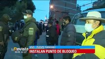Transportistas bloquean calles en la ciudad de La Paz