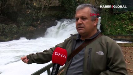Düden Şelalesi'nde oluşan pis kokulu köpük endişe yarattı