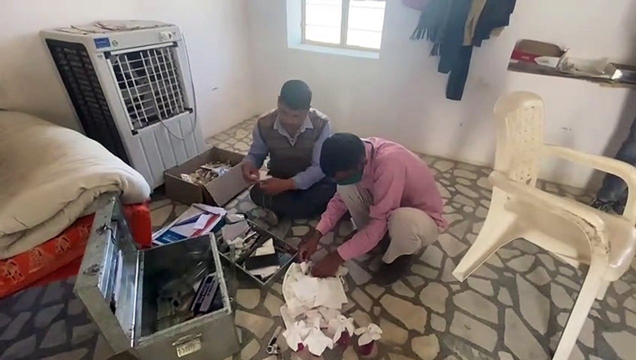 डिस्कॉम जेईएन के लिए बीस हजार रिश्वत लेते दलाल गिरफ्तार