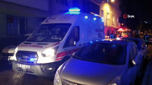 Genç kadın 4.kattan 3'üncü katın balkonuna düştü