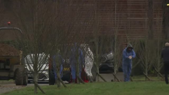 En los cementerios del Reino Unido no dan abasto para enterrar a tantos muertos