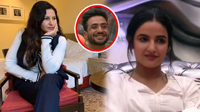 Bigg Boss 14: Aly Goni और Sonali Phogat को Romance करते देख Jasmin Bhasin ने लिखा ये ! |FilmiBeat
