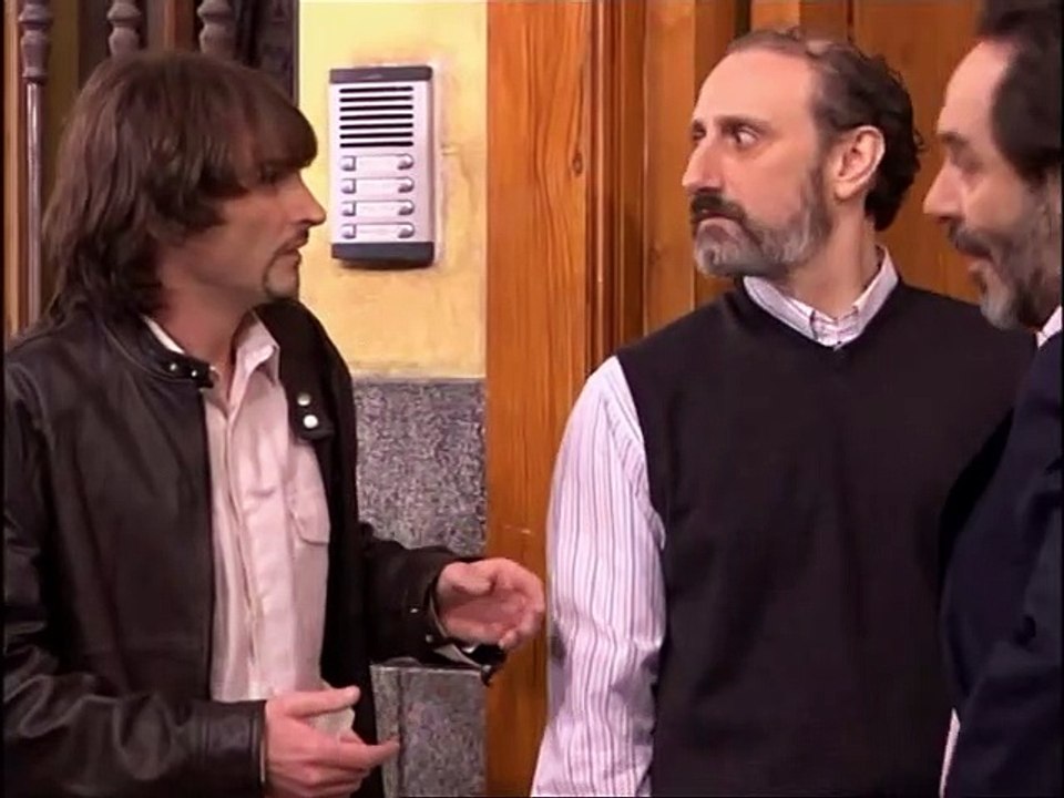 ANHQV 2x01 Toma Falsa - Andrés manipula a Juan y Emilio con sus Chanchullos - Aquí NO Hay Quien Viva