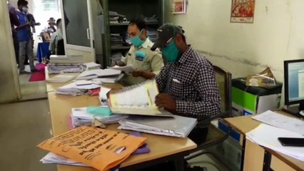 द्वारकापुरी के कनिका होटल में पुलिस की दबिश, सट्टा खेल रहे युवकों को किया गिरफ्तार