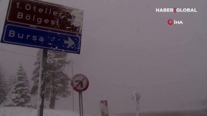 Uludağ'da sonunda kar gördü