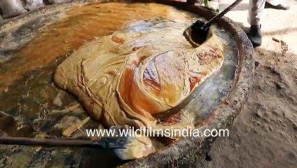 Making concentrated sugar from sugarcane juice _ Sugar factory in India up close