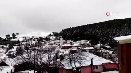 - Balıkesir'de mevsimin ilk kar yağışı başladı